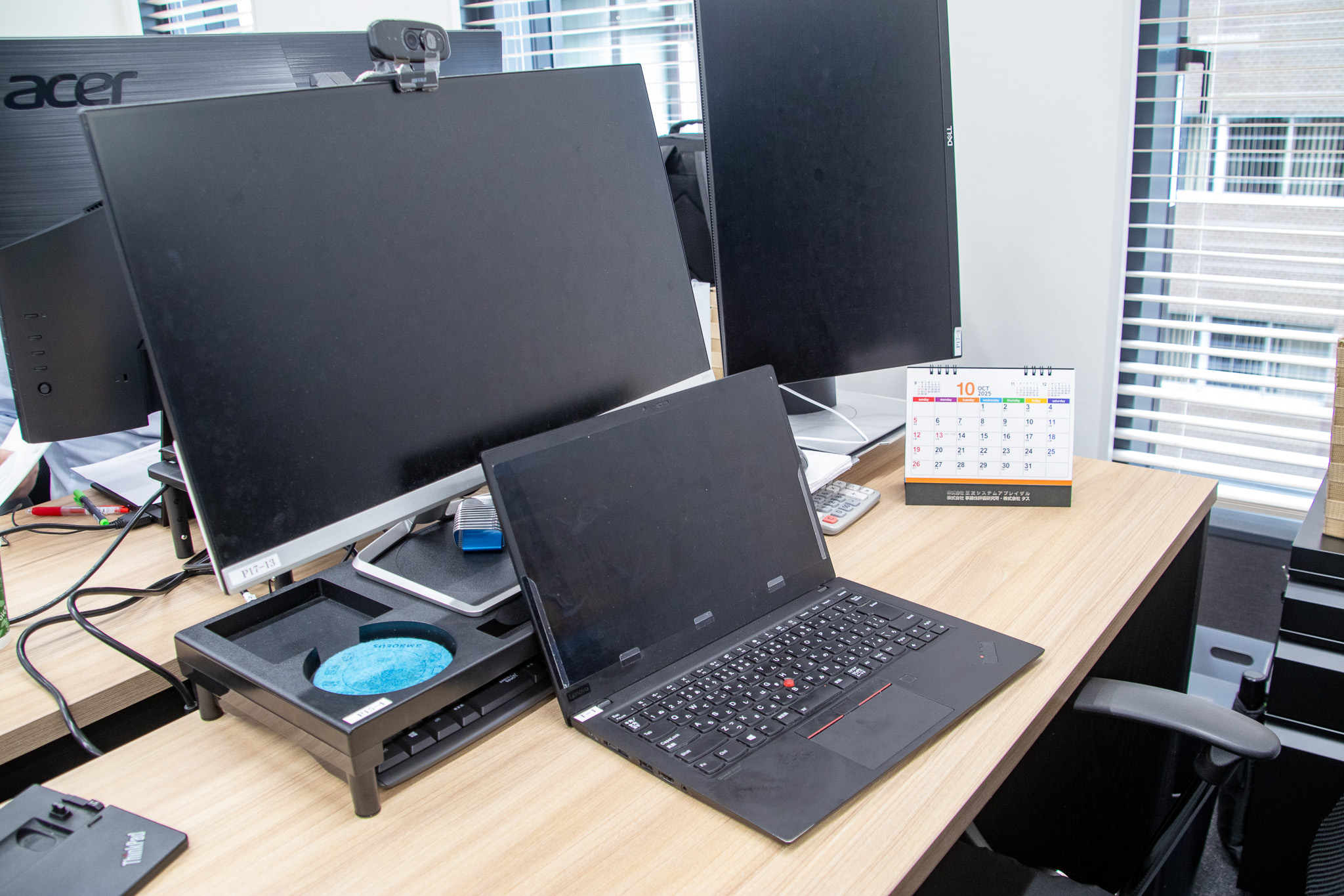 J-TAP_オフィス訪問_個人デスク