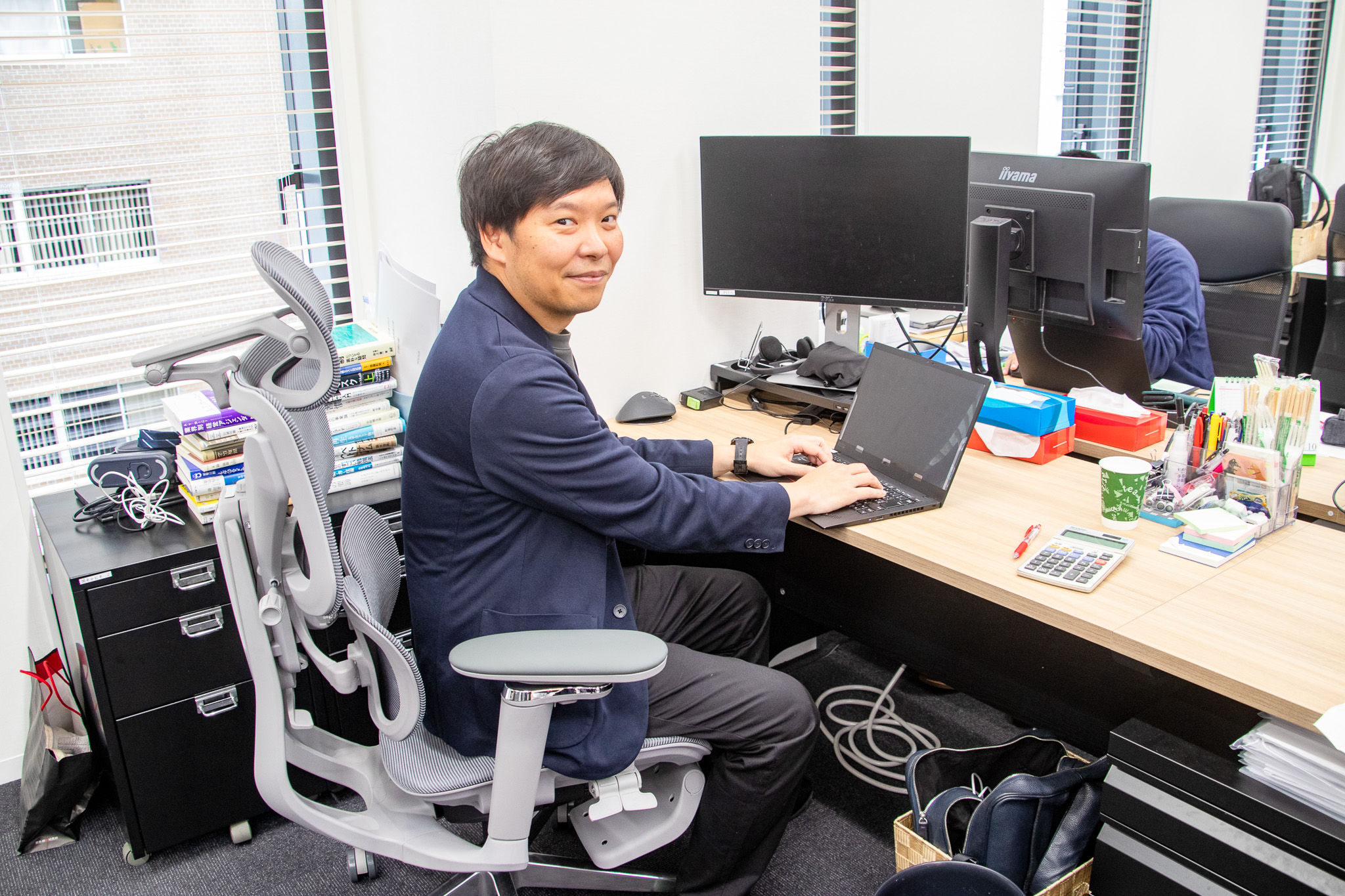 J-TAP_オフィス訪問_J-TAPグループ代表_片寄 学氏_かたよせ まなぶ