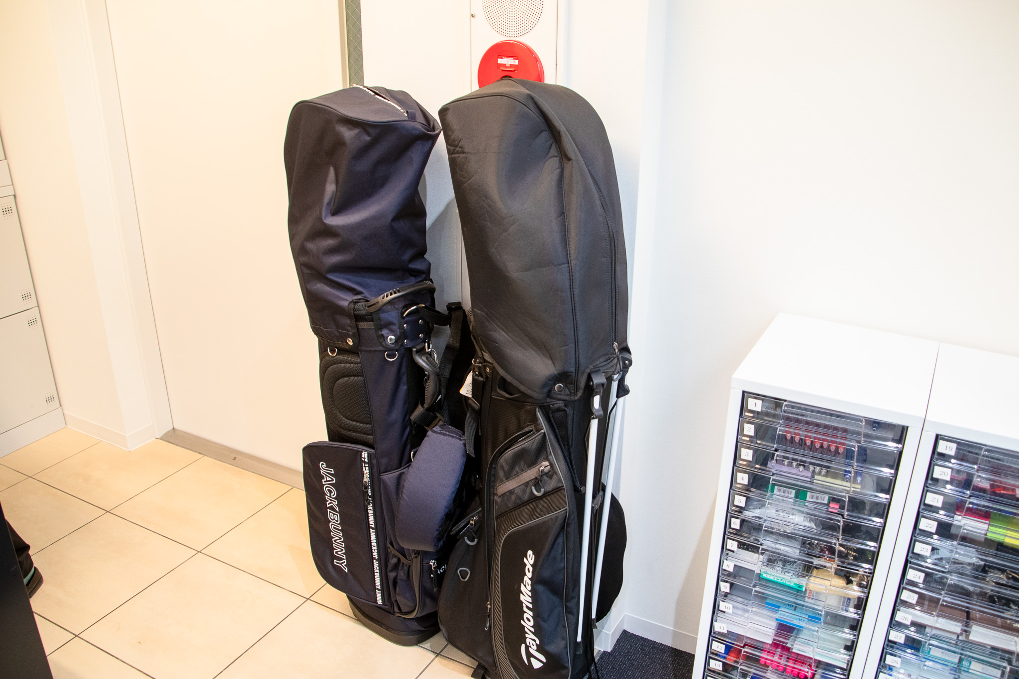 J-TAP_オフィス訪問_ゴルフバック